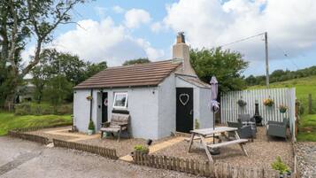 Mökki | Ulkoruokailutilat