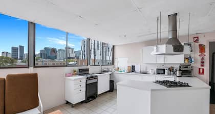 Studio 9 - Wright Lodge