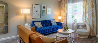 Stylish Family Loveland Home | Quiet Yard âą Dog OK