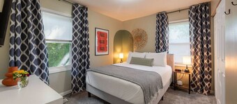 Stylish Family Loveland Home  Quiet Yard • Dog OK