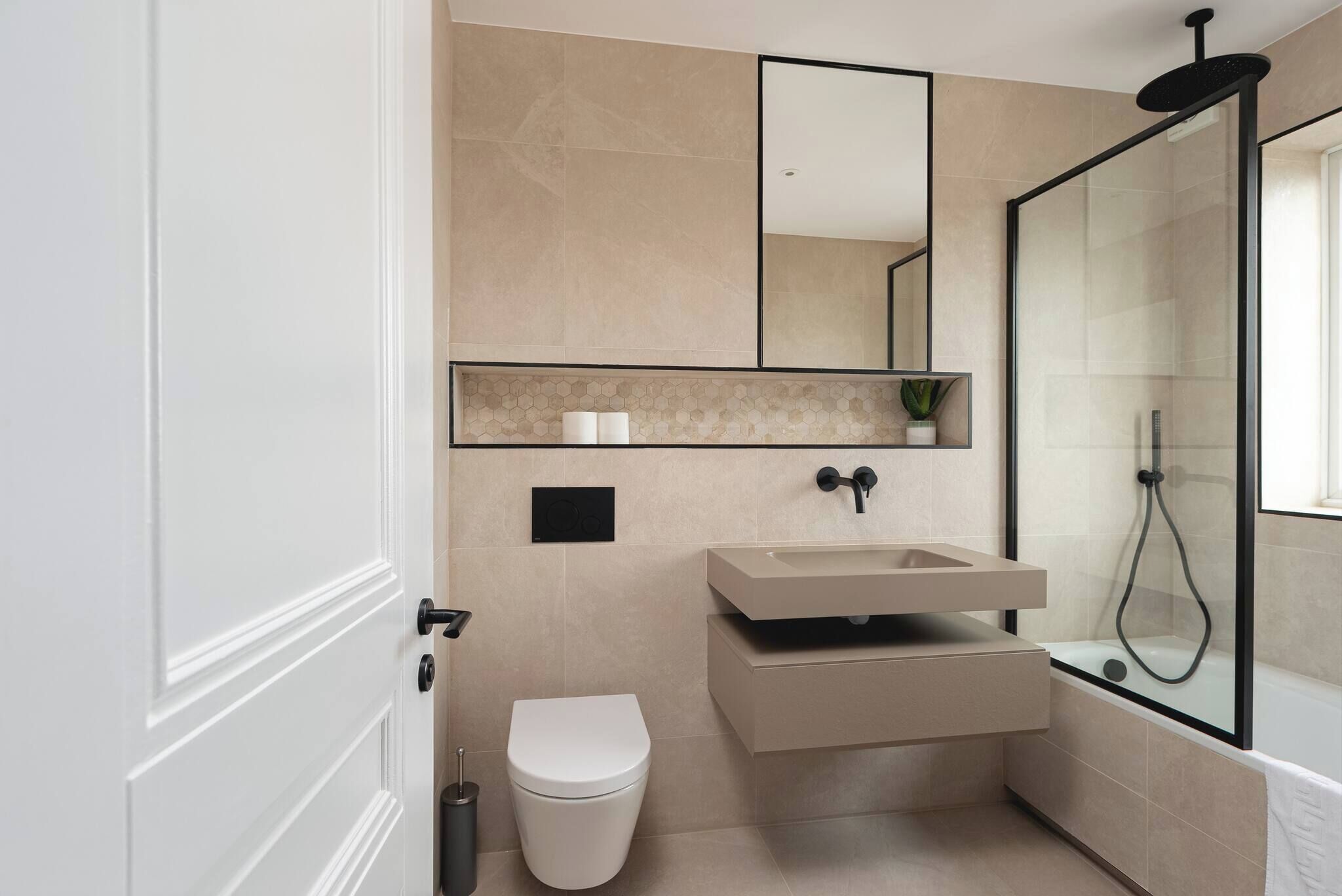 Apartment, 4 Bedrooms | Bathroom