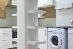 Apartment, 1 Bedroom | Laundry - Skyvillion - 1bed Flat In Kings Cross & St Pancras (London)