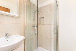 Departamento, 1 habitación | Baño | Papel de baño 