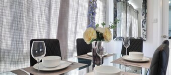 Skyvillion - Valley Way - 3bed House In Stevenage