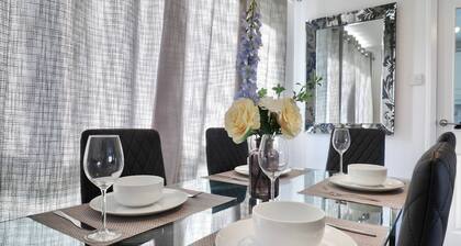 Skyvillion - Valley Way - 3bed House In Stevenage