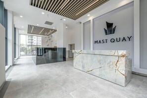 Apartment, 2 Bedrooms | Lobby