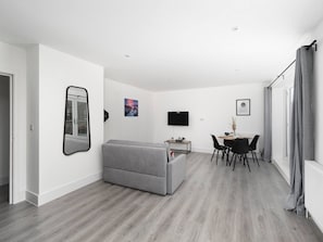 Apartment, 1 Bedroom | Interior