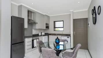 Apartment | Private kitchen | Fridge, microwave, oven, stovetop