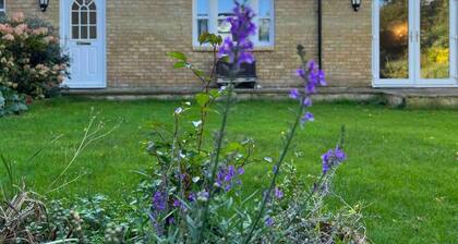 Well Equipped Bungalow Stanwick nr Wellingborough