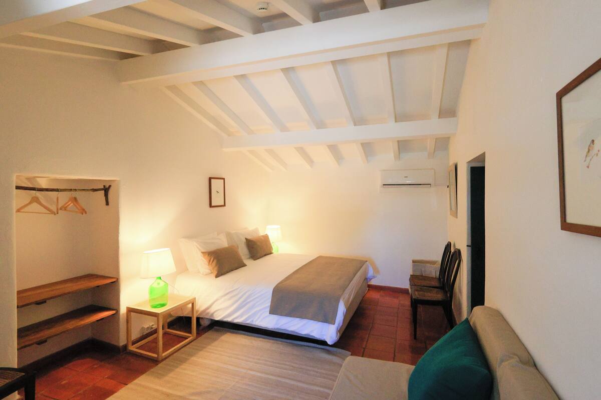 Appartamento familiare, 2 camere da letto | 1 camera, una scrivania, postazione laptop, Wi-Fi gratuito