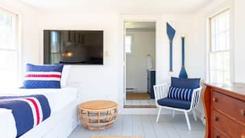 3 sovrum, skrivbord, strykjÀrn/strykbrÀda och resesÀng