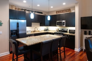 Fridge, microwave, oven, stovetop - Gorgeous 3 bedroom, 3 bath Spring Lake Condo (Spring Lake)