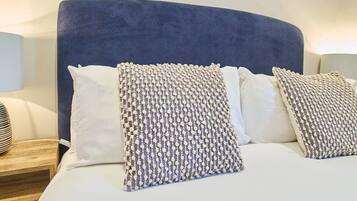 1 bedroom, desk, iron/ironing board, travel cot