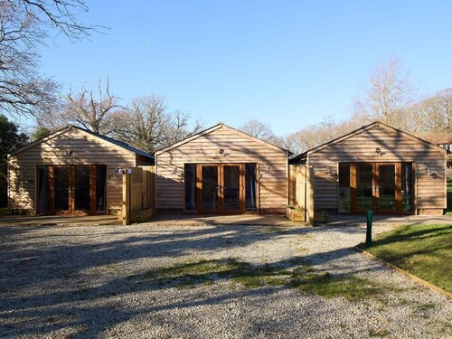 Host & Stay | Oak Barn