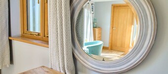 Host & Stay | Orchard Barn