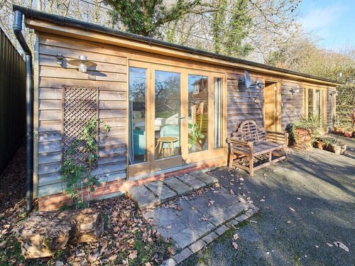 Host & Stay | Orchard Barn