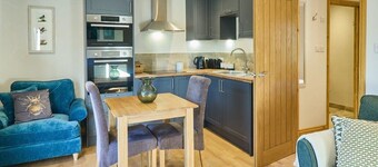 Host & Stay | Willow Barn