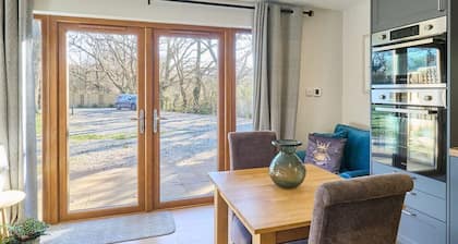 Host & Stay | Willow Barn