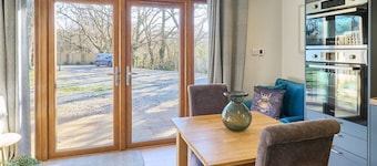 Host & Stay | Willow Barn