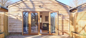 Host & Stay | Willow Barn