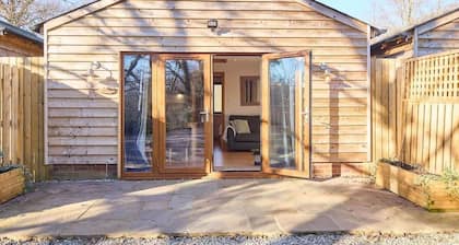 Host & Stay | Willow Barn