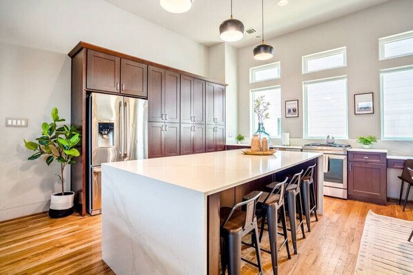 House - Luxury Downtown Getaway With Breathtaking Views (Houston)