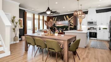 Casa | 4 dormitorios, escritorio, sistema de insonorización