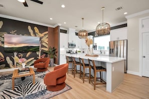 Ferienhaus | 4 Schlafzimmer, Schreibtisch, schallisolierte Zimmer