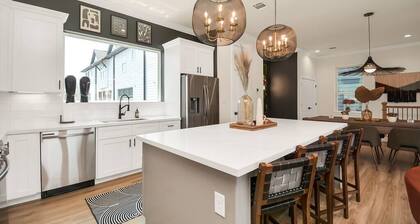 The Oasis Checkmate HTX Rooftop