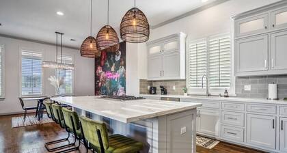 Urban Jungle Retreat in the HTX Skyline