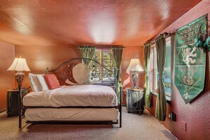 3 habitaciones, escritorio, tabla de planchar con plancha y wifi 