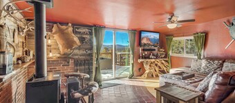 3bd Mnt Views, Hot Tub, Fire Pit, & Grill