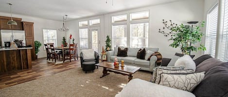 Televisión, reproductor de DVD y libros