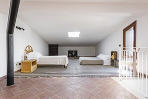 3 quartos, ferros/tábuas de passar roupa, Wi-Fi de cortesia