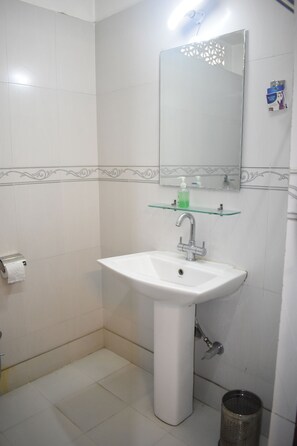 Kamar Double Eksekutif | Kamar mandi