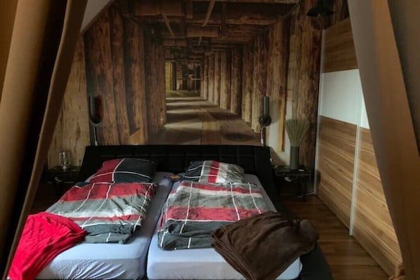 1 bedroom, desk, iron/ironing board, free WiFi