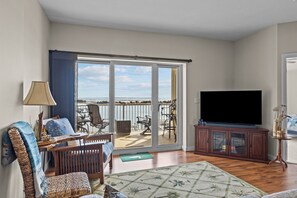 Smart TV - Islands and Inlets - the best views on the Crystal Coast! (Beaufort)