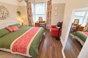 Room - Carlton Cottage Keswick -  a cottage that sleeps 2 guests  in 1 bedroom (Keswick)