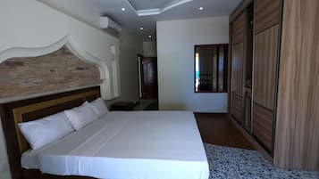 3 chambres, fer et planche Ă  repasser, Wi-Fi gratuit