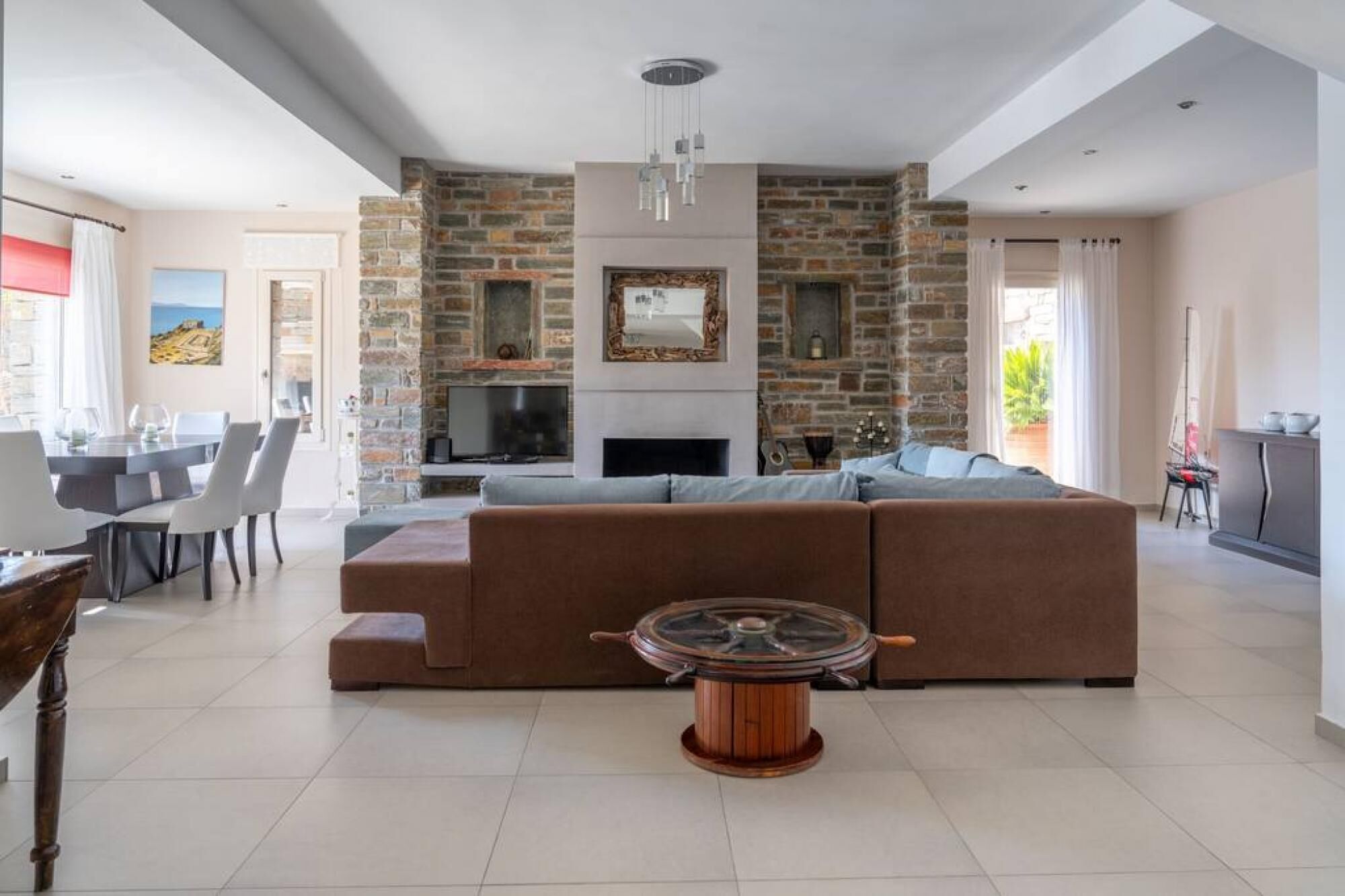 Villa | 4 bedrooms, desk