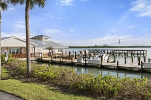 Marina - Sweet Sunrise-Stunning 1BDR w/Marco River Views in Olde Marco (Marco Island)