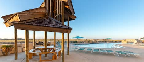 Indoor pool, outdoor pool