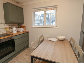 Dining - 1 Ilsham Cottages (Torquay)