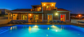 Villa Kambu - Four Bedroom Villa, Sleeps 8