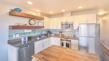 Microwave, oven, stovetop, dishwasher