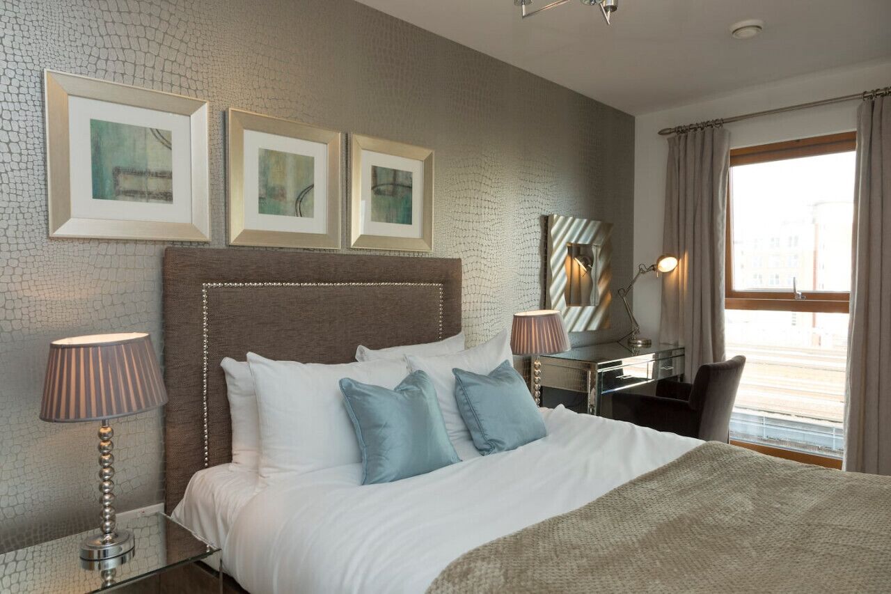 2 soverom, strykejern/-brett, wi-fi (inkludert) og sengetøy