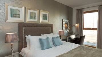 2 slaapkamers, een strijkplank/strijkijzer, gratis wifi, beddengoed