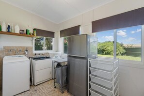 Fridge, microwave, oven, coffee/tea maker