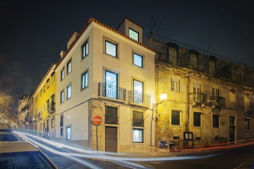 Lisbon Windmill Apartments (Green)