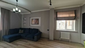 Living area - Cozy, warm, spacious, bright 3-room apartment in Astana (Astana)